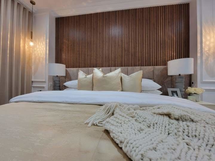 現代9mmの2.5cm家の装飾TVの背景のための内部WPCの壁パネル