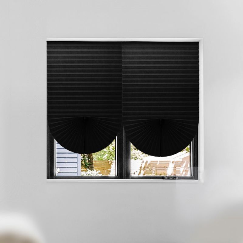 反紫外携帯用コードレス カーテンは小型プリーツをつけられた停電のカーテンを盲目にする