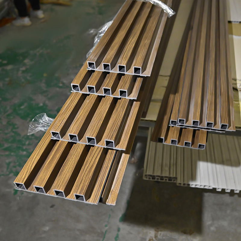 環境に優しい木材 プラスチック複合品 WPC インテリアグリッド 壁パネル 壁カバーパネル