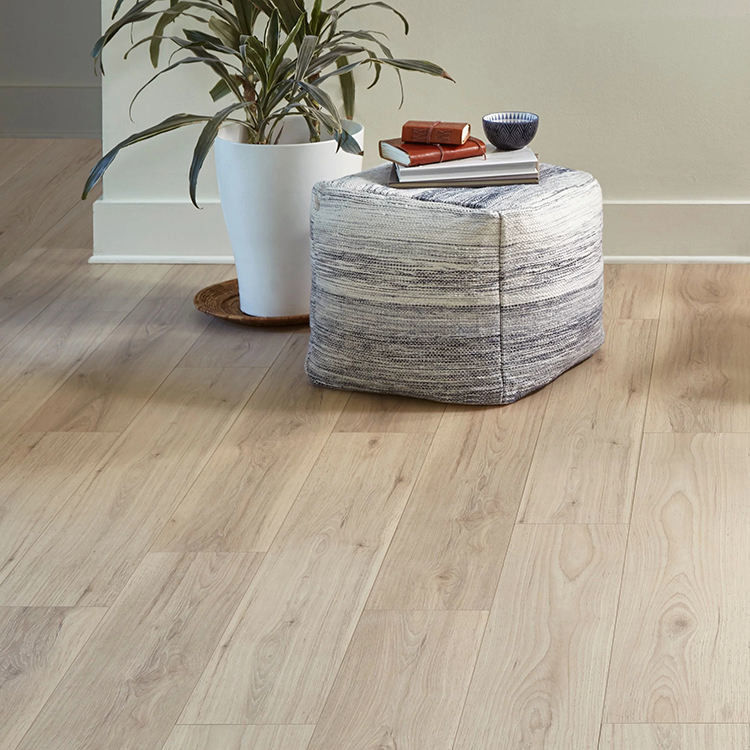 4mm 5mm 6mm 7mm 8mm 摩擦に耐える高級ビニール床 ビニール板の床 クリックロック防水SPC床