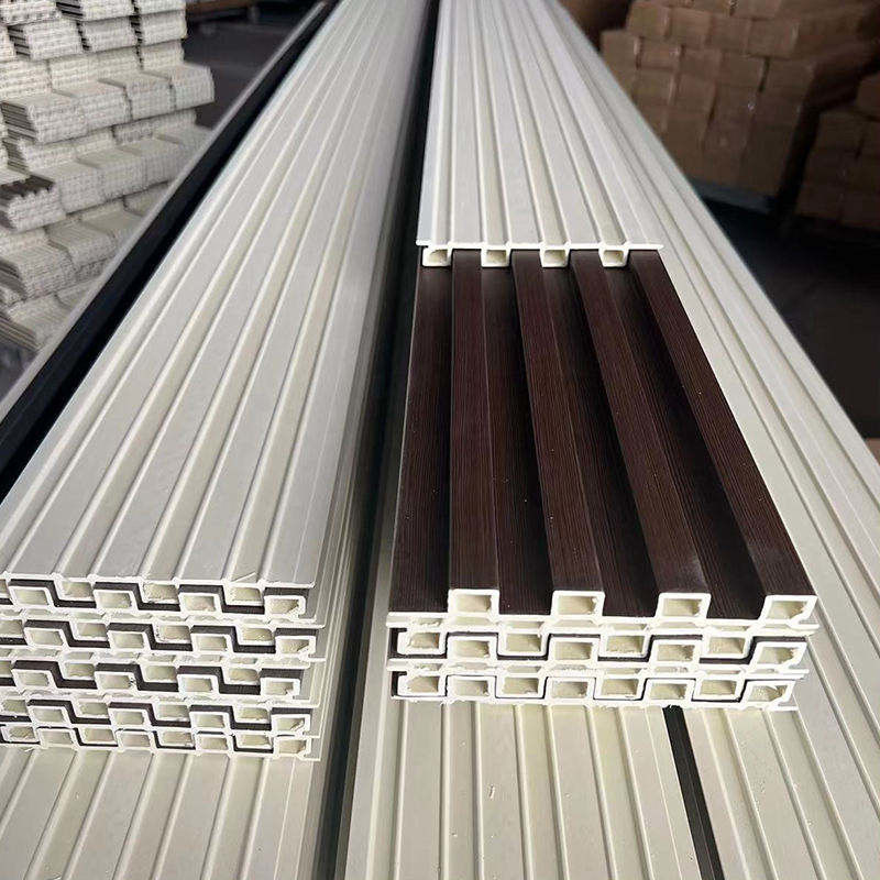 防水インテリア木目調ポリ塩化ビニル壁パネル 環境に優しい装飾