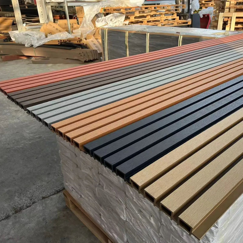 高品質の壁クラッディング WPC 外装屋外複合外部 WPC 壁クラッディングパネル 屋外 WPC 壁クラッディング