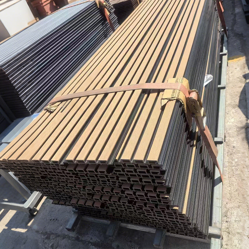 木製プラスチック複合物 外壁 外壁Wpc壁カバー 防水Wpcフラットパネル 装飾壁パネル 外壁