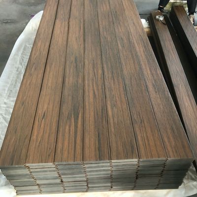 ヨーロッパ 共同挤出 防水 デッキ 床 WPC ホール デッキ 複合 デッキ 屋外 用 ブラシ 木 プラスチック 複合