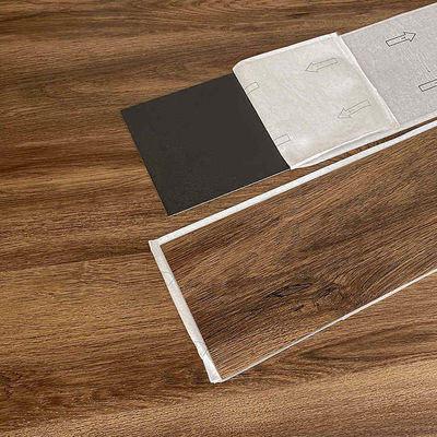 自粘性 PVC 床 耐磨 メンテナンス 簡単