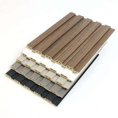 モダンPVC UV WPC ウォールパネルでスタイリッシュなホームインテリアを強化：最高の溝付きインテリアWPCウォールパネルデザイン