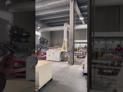 SPC 床材の生産ライン